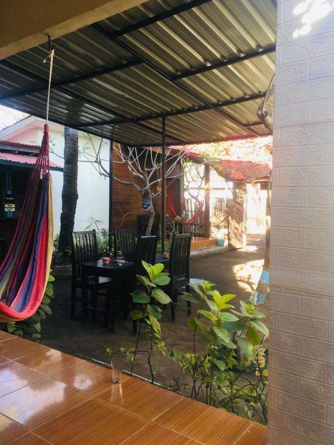 The Joe Bungalow Gili Trawangan Esterno foto